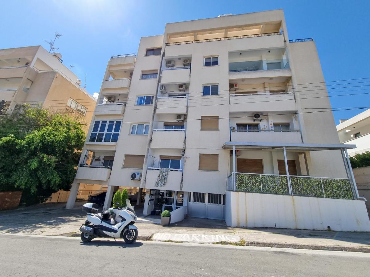 לרנקה Springfield Park Apartment מראה חיצוני תמונה